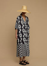 Load image into Gallery viewer, KIMONO POLIAIGOS (NAXOS CUSHION BLACK & WHITE PRINT) MELITTA