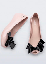 Load image into Gallery viewer, Melissa Ultragirl Classic Bow Adulto Pink