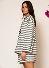 Load image into Gallery viewer, Striped blouse with logo print Black n White LESS SONDER FEELING