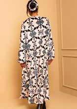 Φόρτωση εικόνας στο εργαλείο προβολής Συλλογής, Dolores Dress Εκρού Pixel Blue Aztek Velvet Φόρεμα με Ζώνη & Τσέπες Petit Boutik
