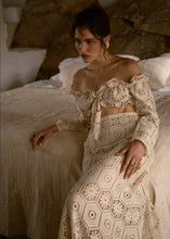 Load image into Gallery viewer, PHOEBE TOP (CROCHET LACE) NIDODILEDA