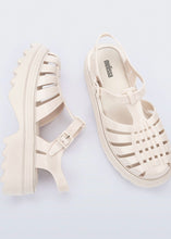 Load image into Gallery viewer, Melissa Possession Platform II Beige