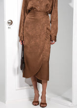 Load image into Gallery viewer, RAMBLE SKIRT BROWN ARPYES