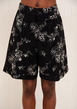 Φόρτωση εικόνας στο εργαλείο προβολής Συλλογής, MI LUV YUH SHORTS BLACK ARPYES