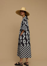 Load image into Gallery viewer, KIMONO POLIAIGOS (NAXOS CUSHION BLACK & WHITE PRINT) MELITTA