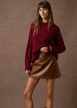 Load image into Gallery viewer, ‘KAIA’ ΠΛΕΚΤΗ ΜΠΛΟΥΖΑ (BURGUNDY) MAMOUSH