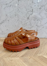 Load image into Gallery viewer, Melissa Possession Platform II Brown