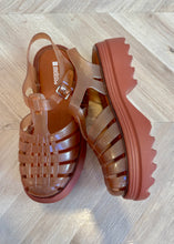 Load image into Gallery viewer, Melissa Possession Platform II Brown