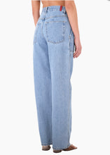 Load image into Gallery viewer, Alice Light SALT & PEPPER