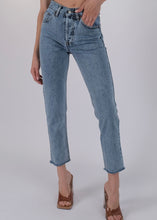 Load image into Gallery viewer, Kelly Barrel Cropped SALT & PEPPER