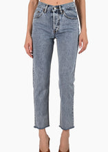 Load image into Gallery viewer, Kelly Barrel Cropped SALT & PEPPER