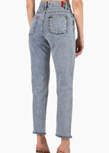 Load image into Gallery viewer, Kelly Barrel Cropped SALT & PEPPER