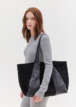 Load image into Gallery viewer, ALYSSA TOTE BAG (BLACK) SUNSETGO
