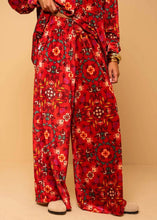 Φόρτωση εικόνας στο εργαλείο προβολής Συλλογής, Lisa Pants Red Terracotta Folk Pixel Flower Βελούδινο Rip με Τσέπες Petit Boutik
