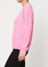 Load image into Gallery viewer, CAROLINA WITH V SWEATER PINK TOUCHE
