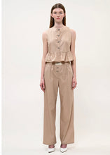 Load image into Gallery viewer, VEST BEIGE BOOM
