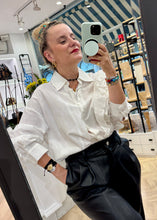 Load image into Gallery viewer, EDITTA SHIRT PALOMAS Y MARGARITAS

