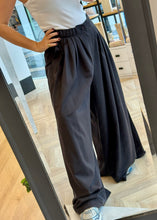 Load image into Gallery viewer, &quot;PAULY&quot; Pants Black PALOMAS Y MARGARITAS
