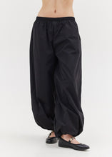 Load image into Gallery viewer, STEEZE MONOCHROME  PANTS (BLACK) SUNSETGO
