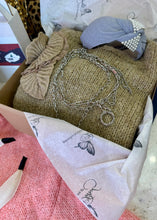 Φόρτωση εικόνας στο εργαλείο προβολής Συλλογής, Mystery Deal Box 50
