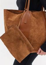 Load image into Gallery viewer, ALYSSA TOTE BAG (CAMEL) SUNSETGO
