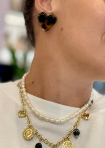 LEO HEART EARRINGS