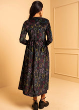 Load image into Gallery viewer, Isabella Dress Black Connecting Hearts Velvet Rip Φόρεμα με Τσέπες Petit Boutik
