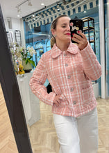 Load image into Gallery viewer, PINK JACKET BOOM
