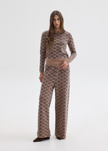 Load image into Gallery viewer, NANCY KNIT PANTS BEIGE SUNSETGO
