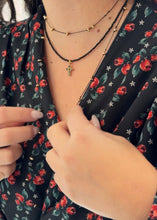 Load image into Gallery viewer, ΣΤΑΥΡΟΥΔΑΚΙ ΜΕ ΚΡΥΣΤΑΛΛΟ Necklace
