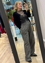 Φόρτωση εικόνας στο εργαλείο προβολής Συλλογής, CARGO PANTS BLACK VICHY MILKWHITE
