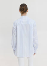 Load image into Gallery viewer, REINA SHIRT WHITE/BLUE STRIPES SUNSETGO
