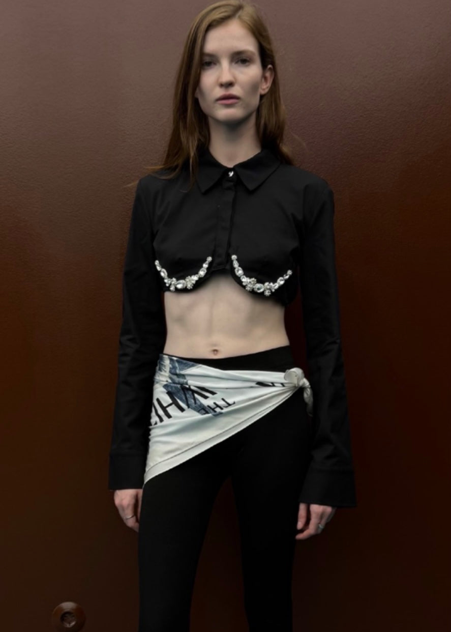 CROPPED CRYSTAL TOP BLACK MILKWHITE