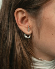Load image into Gallery viewer, NA212 Catch Earrings NASILIA
