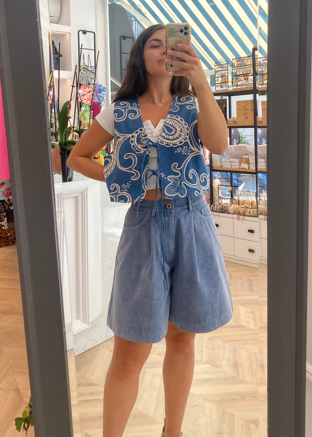 TAMARIND SHORTS LIGHT BLUE ARPYES