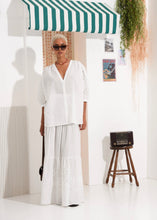 Load image into Gallery viewer, SOURSOP SKIRT WHITE ARPYES
