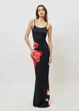 Load image into Gallery viewer, VERONICA DRESS BLACK FLOWER SUNSETGO
