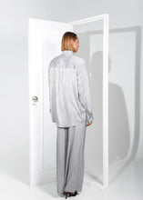 Load image into Gallery viewer, RAMBLE SHIRT SILVER ARPYES
