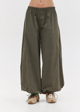 Load image into Gallery viewer, STEEZE MONOCHROME  PANTS (KHAKI) SUNSETGO
