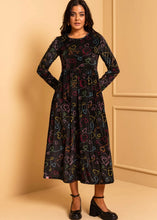 Load image into Gallery viewer, Isabella Dress Black Connecting Hearts Velvet Rip Φόρεμα με Τσέπες Petit Boutik
