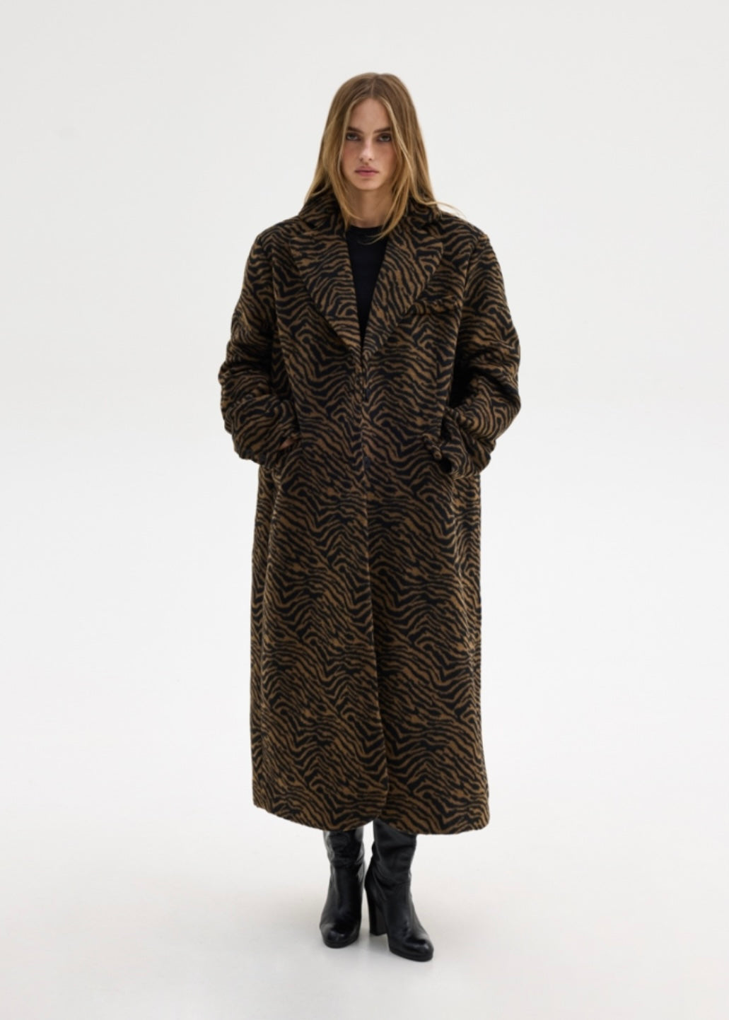 KATHIE PRINTED COAT ZEBRA SUNSETGO