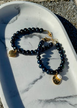 Load image into Gallery viewer, BLACK PEARLS BRACELET
