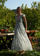 Load image into Gallery viewer, LACEWING DRESS MADAME SHOUSHOU
