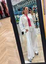 Load image into Gallery viewer, WHITE JACKET BOOM

