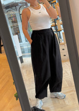 Load image into Gallery viewer, SLOUCHY PANTS BLACK PALOMAS Y MARGARITAS
