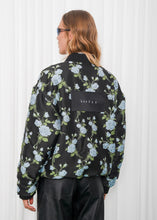 Φόρτωση εικόνας στο εργαλείο προβολής Συλλογής, MORE OVERSIZED BOMBER JACKET LIGHT BLUE ARPYES
