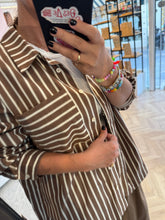 Load image into Gallery viewer, &quot;ALEX&quot; Shirt Camel PALOMAS Y MARGARITAS
