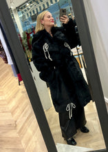 Φόρτωση εικόνας στο εργαλείο προβολής Συλλογής, LONG FAUX COAT MILKWHITE
