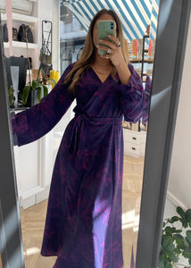 WRAP DRESS PURPLE THE MOTLEY GOAT