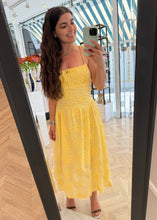 Load image into Gallery viewer, "CINDY" Dress Yellow PALOMAS Y MARGARITAS
